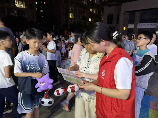 泰州市姜堰区罗塘街道：点亮星夜 燃动绿茵 - 图1