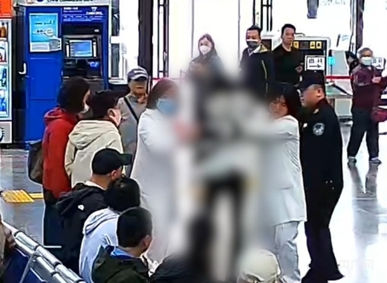 奋斗的青春丨5秒极速救援 千次演练成钢 - 图1
