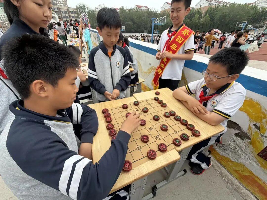 云端共绘民族情，童心逐梦展风采——威海高区实验小学“六一”主题活动绽放异彩 - 图26