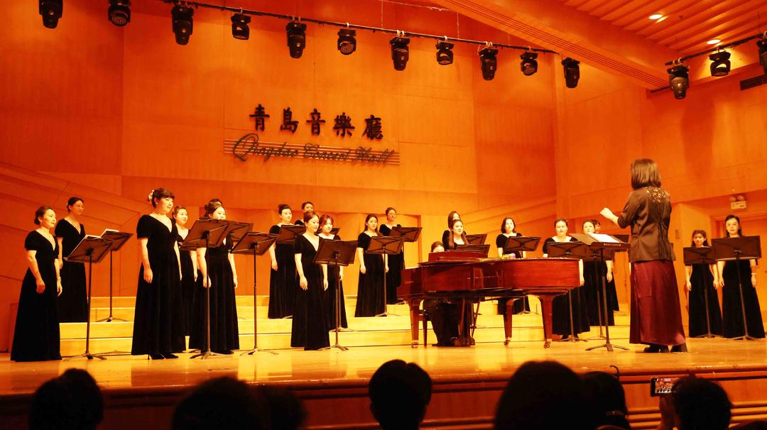 弘扬高雅艺术！“助飞的羽毛”女声合唱专场音乐会声润岛城 - 图2
