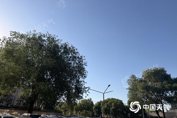 防暑！今天北京天气晴晒或现高温 最高气温可达35℃ - 图1