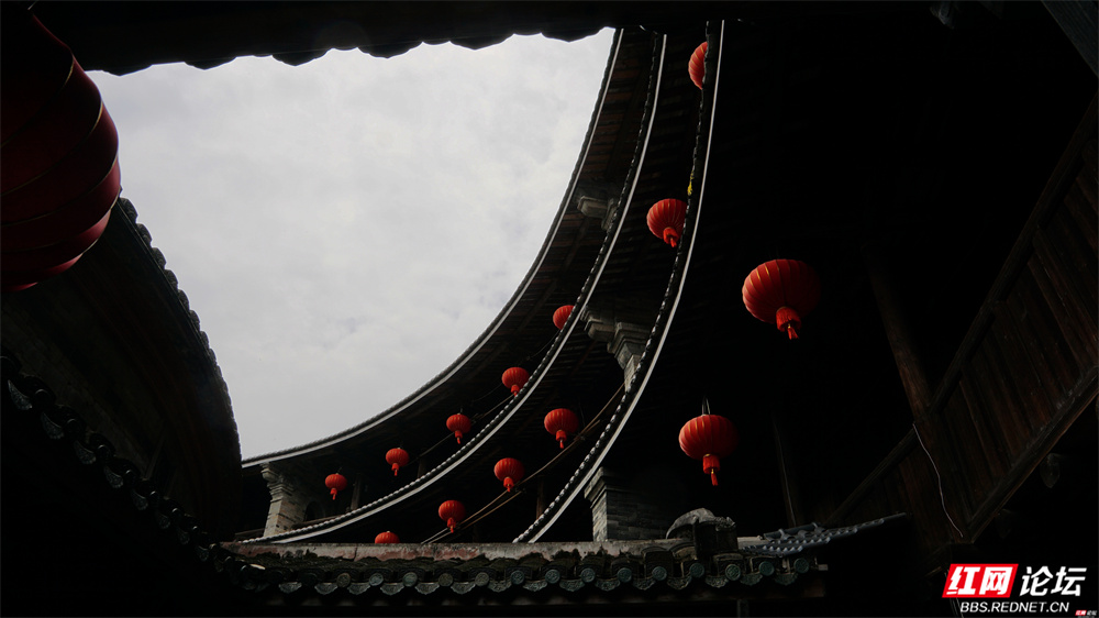 黄土墙内，烟火人间：感受客家人世代相传的生活美学 - 图3