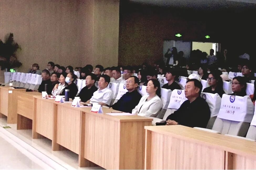 濮阳医学高等专科学校举办心理健康教育专题讲座 - 图2