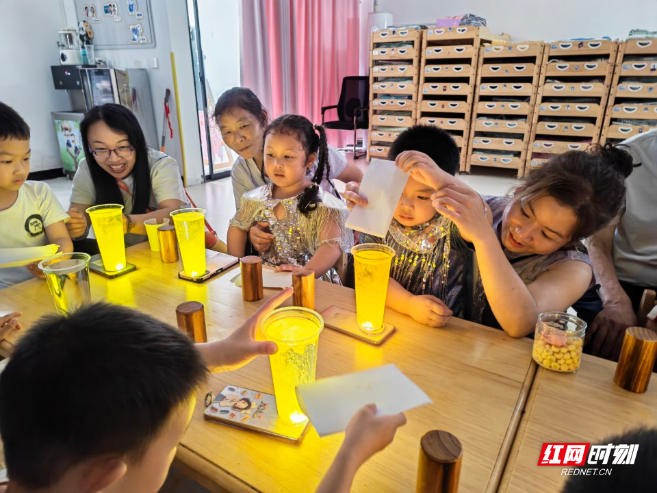 郴州市科普大篷车走进汝城县机关第二幼儿园 - 图2