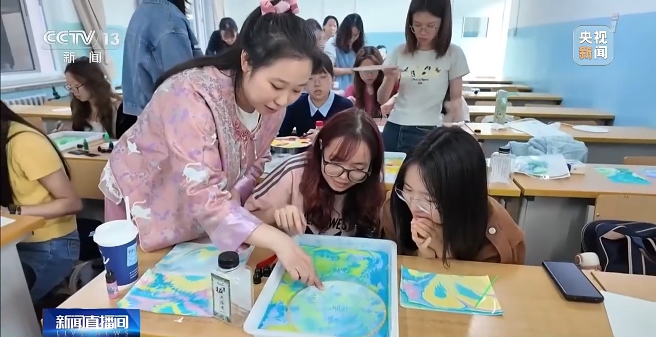 视频丨一课难求！烹饪、汽修、木工……这些堪称高校劳动课“顶流” - 图17