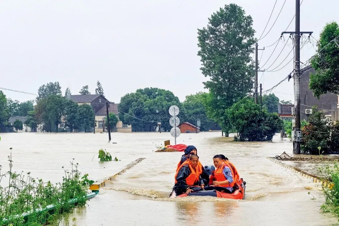多地异常！“雨跟子弹一样” - 图5