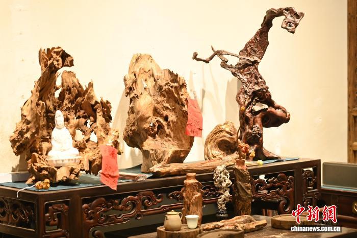 黄山：新安江畔流光溢彩 屯溪老街古意盎然 - 图8