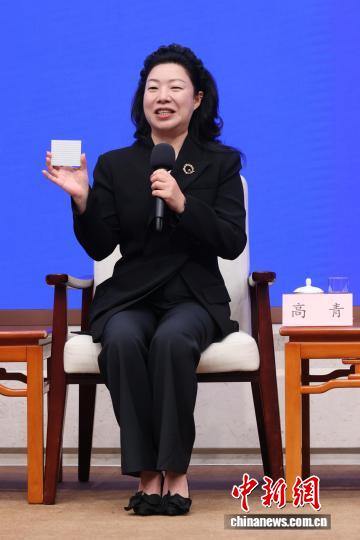 新的社会阶层代表人士高青：三十年“长跑”只为“不跟跑” - 图2