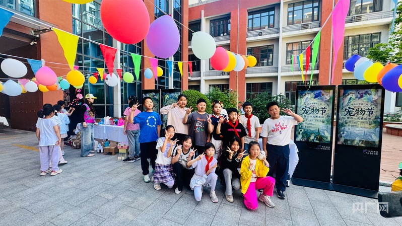 让萌宠遇见童心 北京市丰台区丽泽小学举办第二届宠物节 - 图4