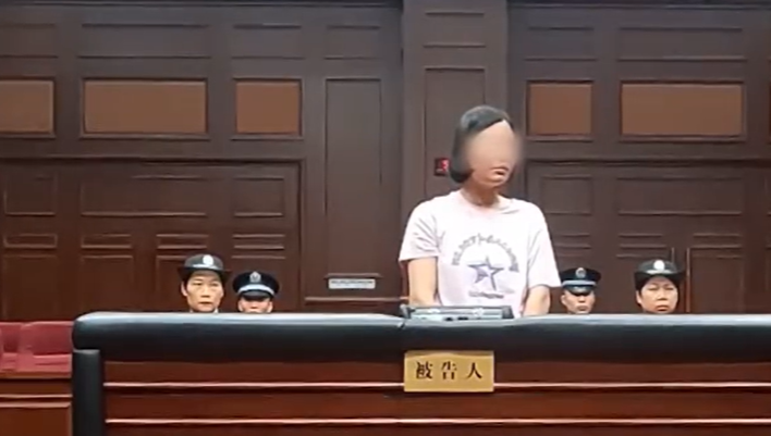 因均有轻生念头在网上相识，情侣相约出租屋内烧炭自杀，女子醒后发现男友已死亡，被检察机关以故意杀人罪提起公诉 - 图4
