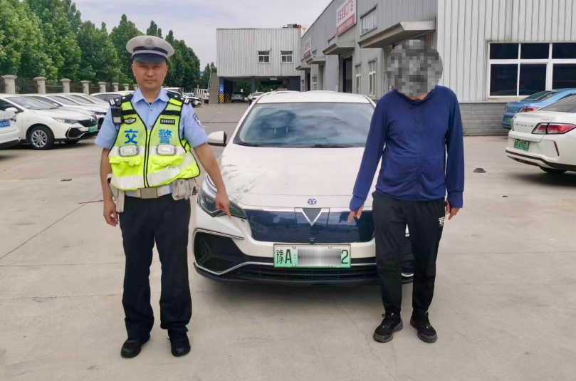 驾驶证暂扣仍驾车上路 郑州交警依法查处违规驾驶人 - 图3