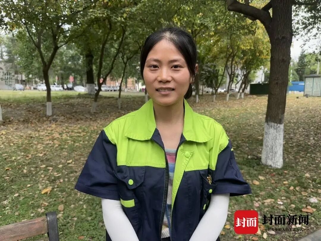 33岁环卫女工考上成都理工硕士研究生：比聪明的人多努力一点，比努力的人多用心一点 - 图1
