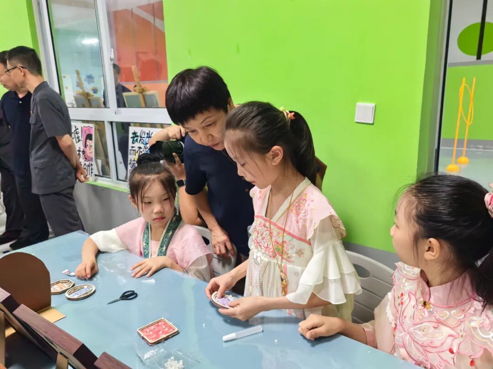 郑州市二七区漓江路小学“三育同心”教联体正式成立 - 图12