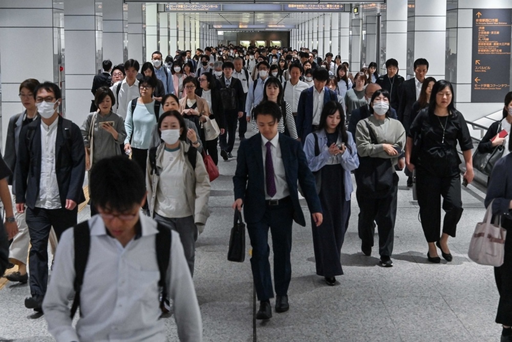日本情报体系加速重构；埃博拉疫情疑似病例数破千；国际油价涨破90美元｜新黄河·环球午报 - 图11