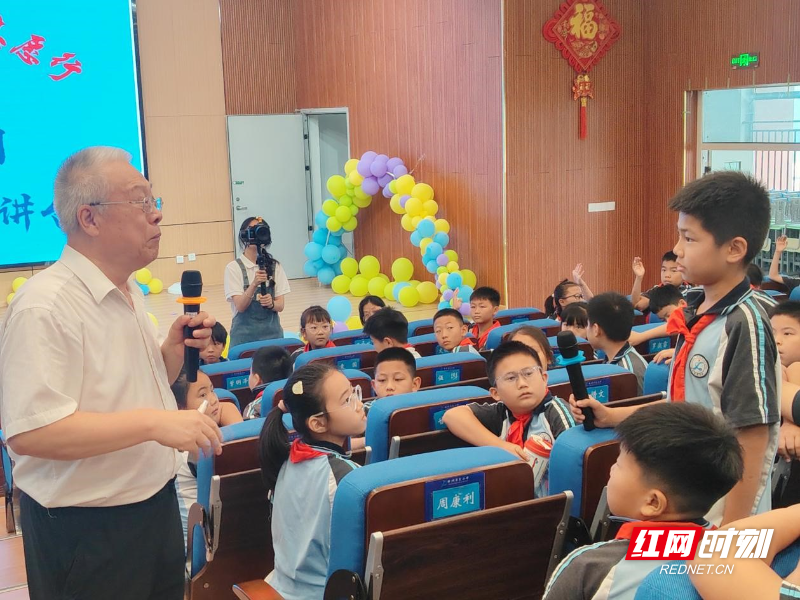 60场科普讲座落幕 中科院老科学家科普演讲团株洲行收官 - 图6