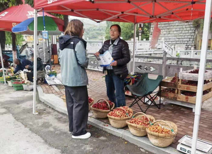 盛会搭台牵纽带，精准服务优营商——茶业口镇便民服务中心以节为媒，抓实政务服务保障 - 图1