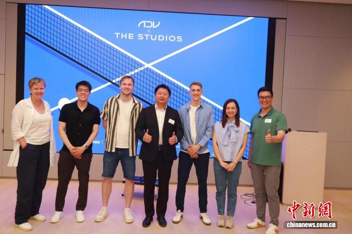 “乒乓搭台 经贸唱戏”主题路演系列活动在杜塞尔多夫启动 - 图1
