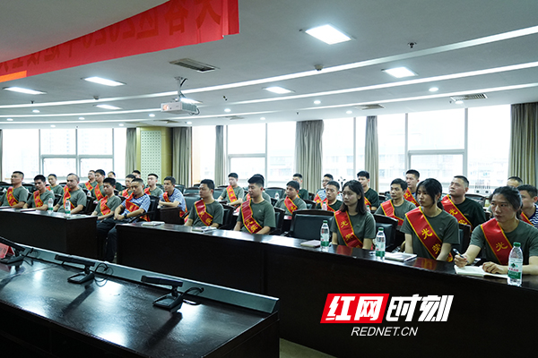 返乡第一课，让退役军人手里有“活”、心里有“底” - 图1