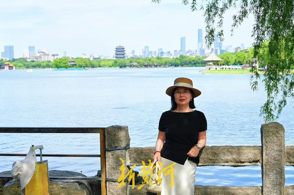 泉城蓝刷屏 大明湖远眺济南CBD太治愈 - 图2