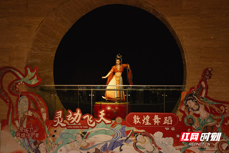 “株博奇妙夜· 敦煌之夜”举行，百余组亲子家庭共赴千年之约 - 图2