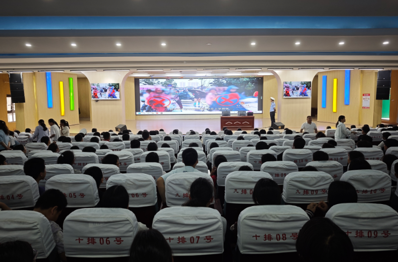 警校联动筑防线 安全出行伴成长 - 图20