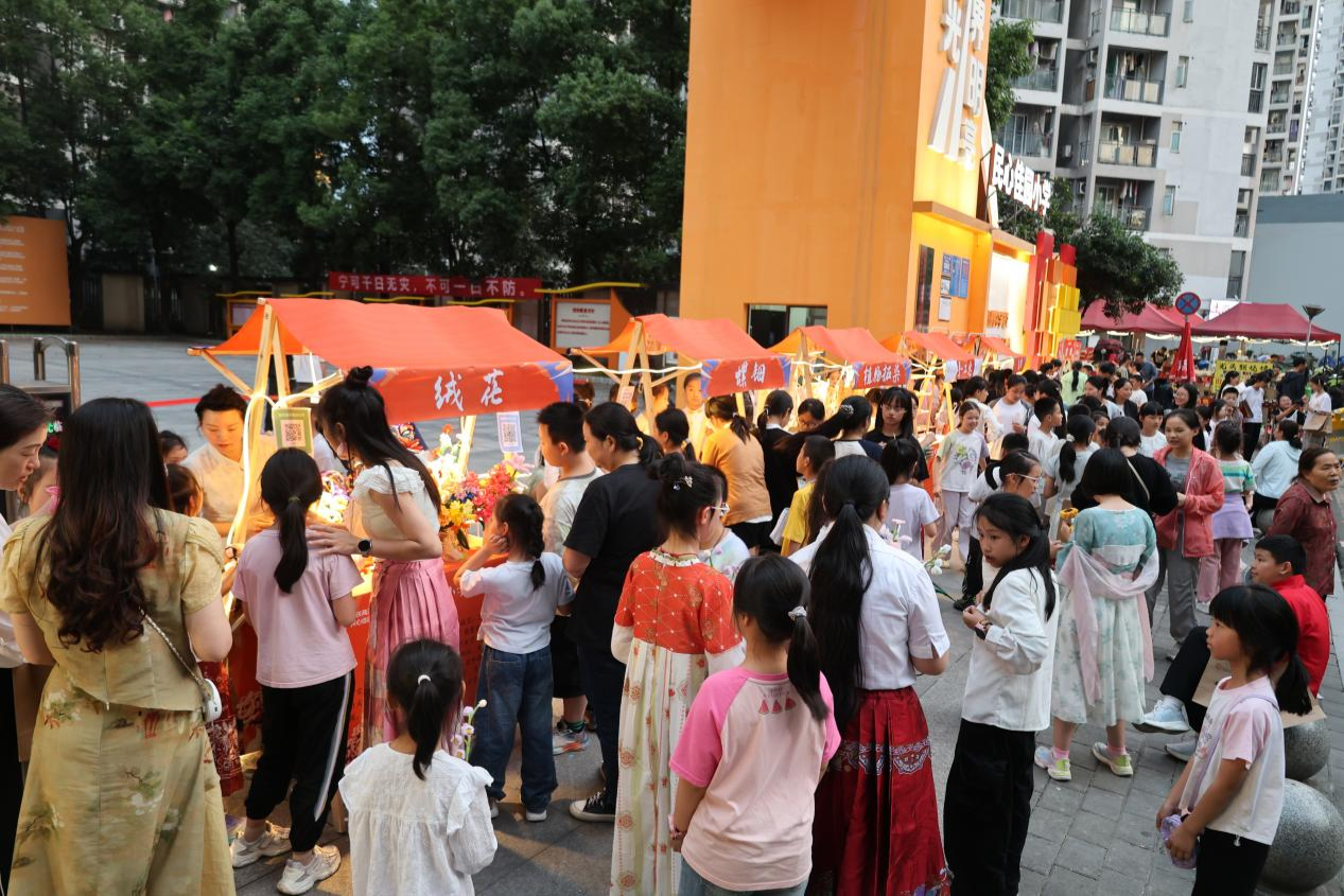 民心佳园小学开展“明心非遗”作品义卖公益活动 - 图1