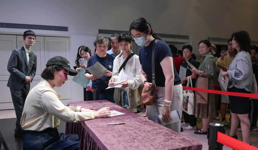 11天梅花奖展演在沪落幕，票房火爆的同时找到中国戏曲出海新范式 - 图6
