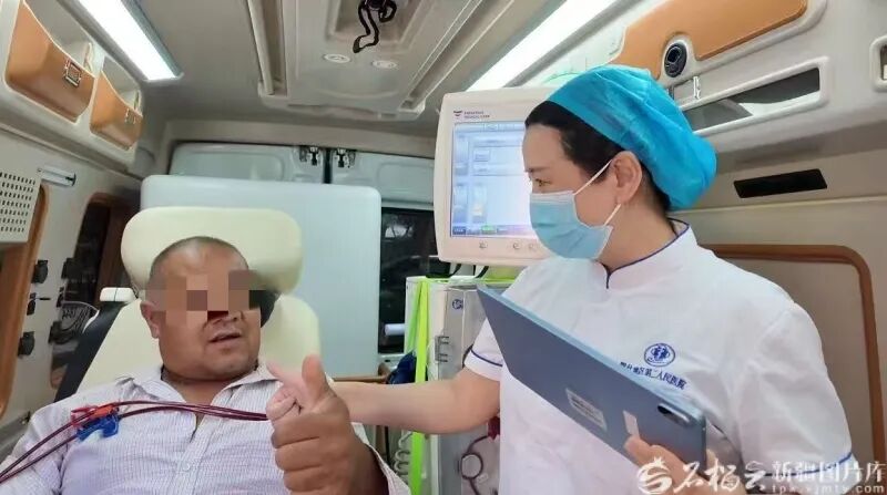 上海援疆推动全国首台移动式智慧化血液透析车驶入南疆乡村 - 图1