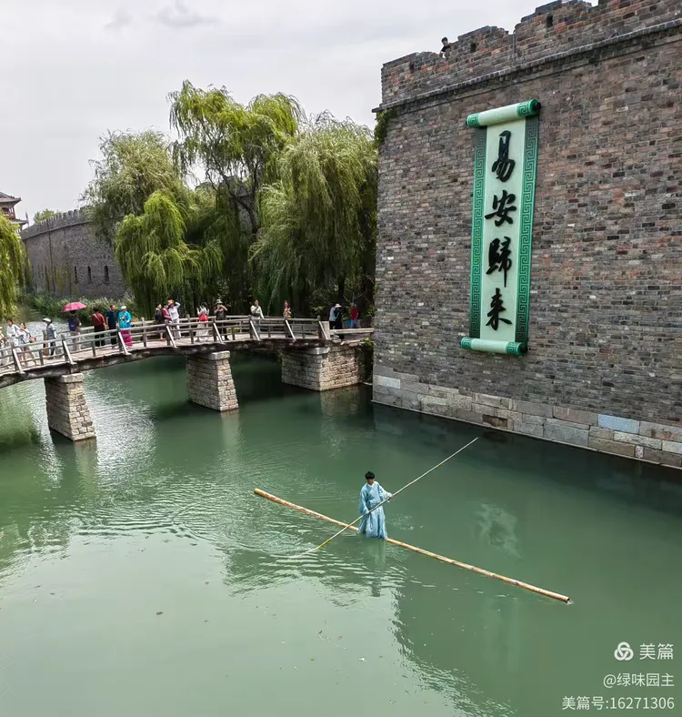 王济生诗歌 济南的六月 - 图7