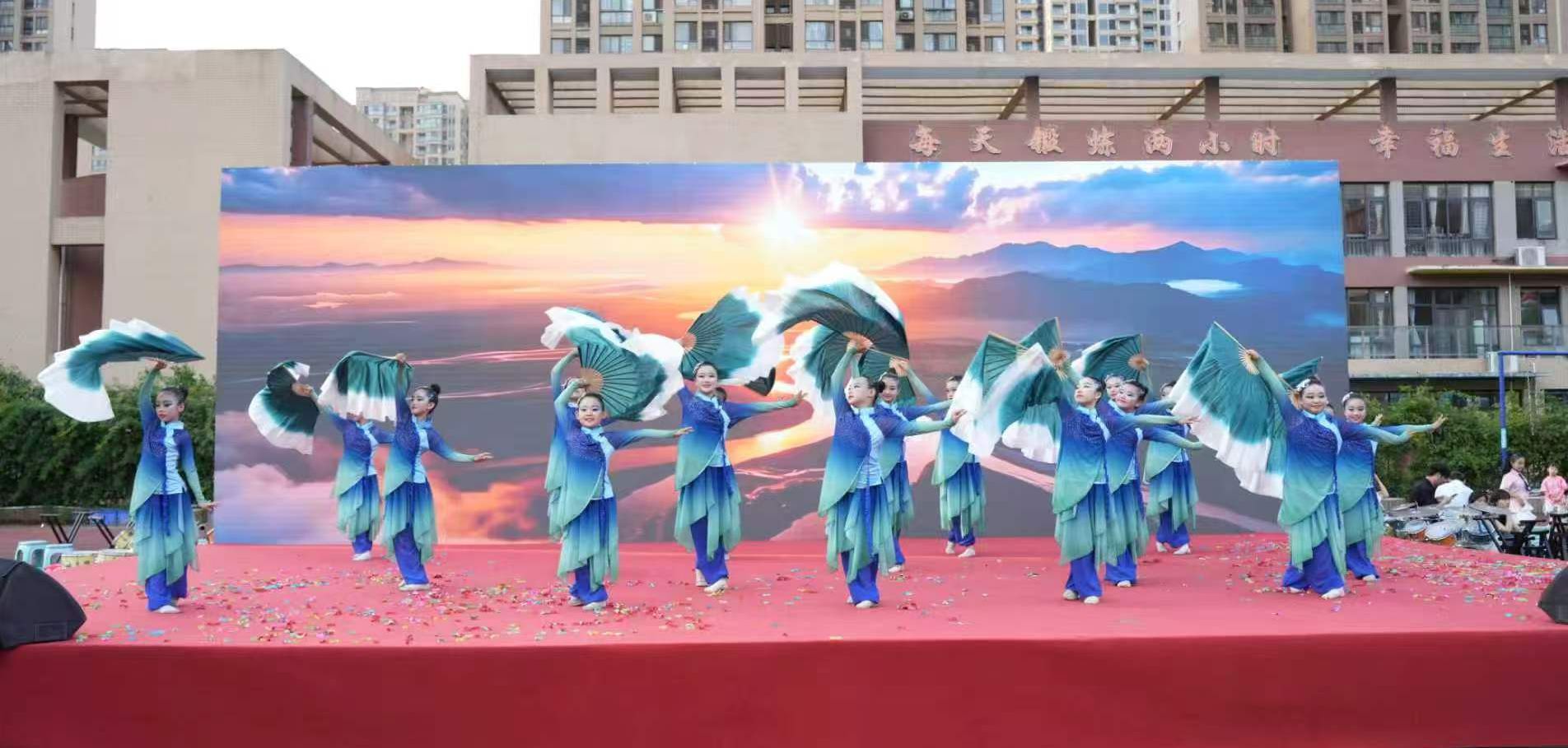 阳光实验小学举办庆“六一”教育教学成果汇报暨教联体成立典礼活动 - 图4
