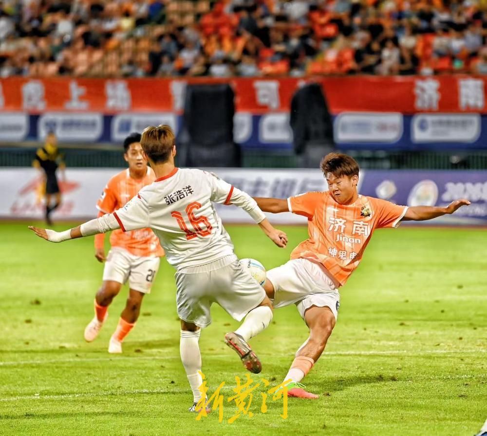 济南队6比0大胜临沂队，齐鲁超赛济南赛区迎来首个夜场 - 图6