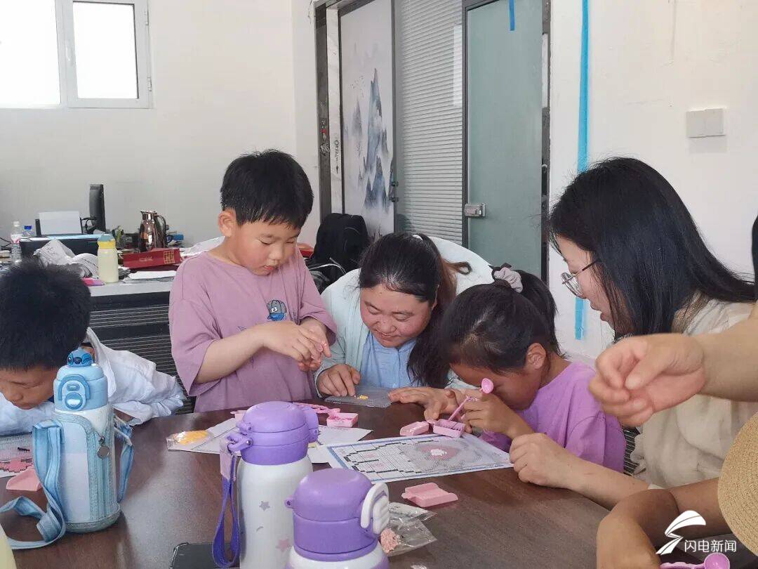 潍坊奎文：指尖创意点亮童心 - 图1