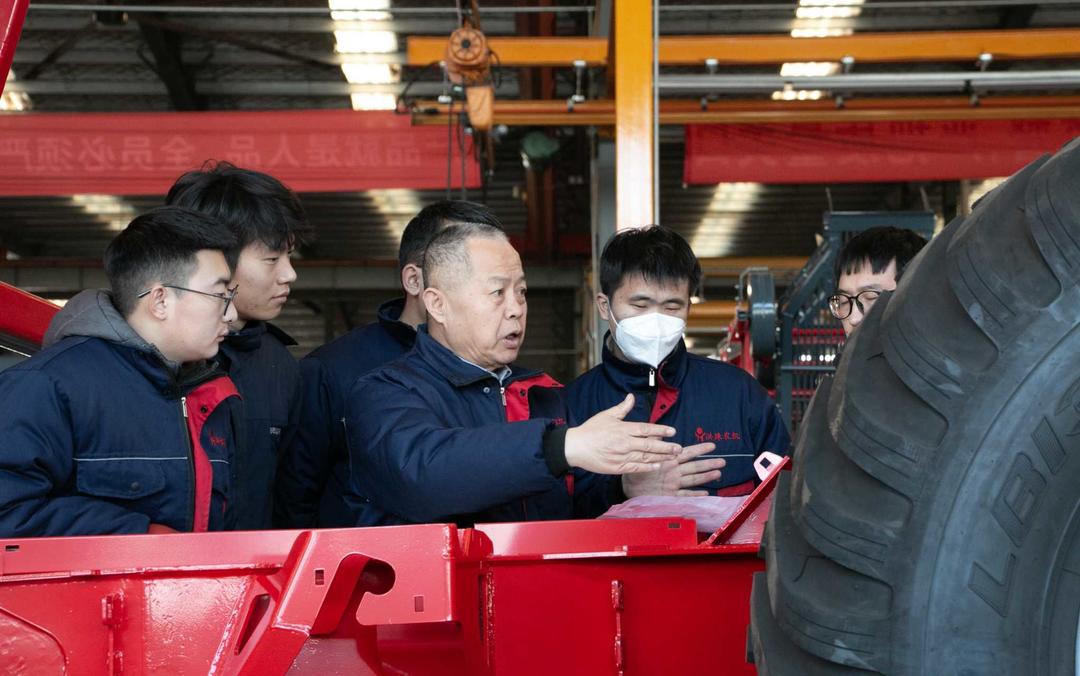 从田间走出的农机工匠！吴洪珠获评2026年青岛市十佳科技工作者 - 图1