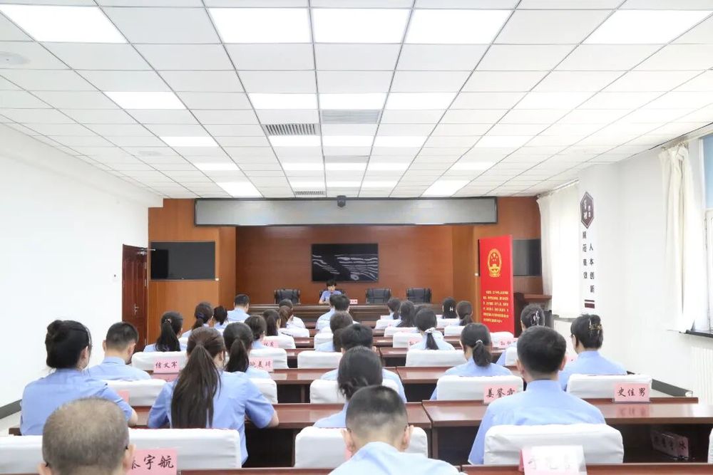 薪火相传三十载 一堂党课启新程 - 图1