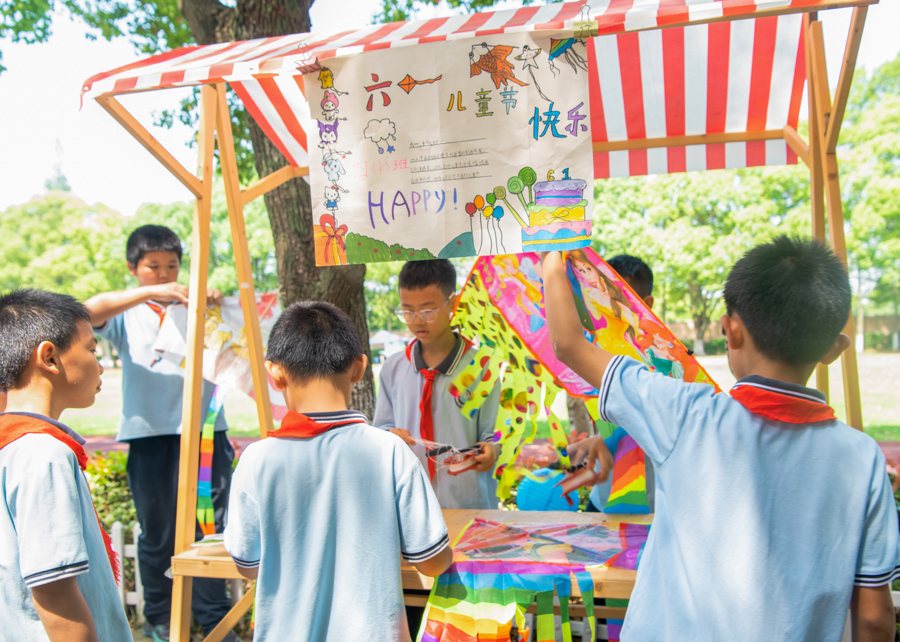 “泾”彩六一！漕泾小学办“非遗童乐会”，萌娃玩嗨了！ - 图3