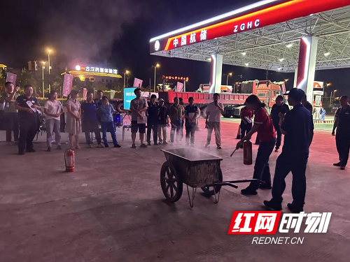 雁峰区开展危化企业“首峰夜话”活动 - 图2