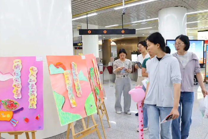 “流动的儿童艺术馆”来啦！济南儿童艺术作品亮相100座地铁站 - 图5
