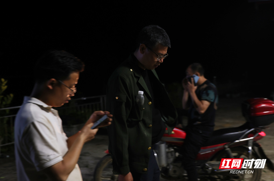 影像：“孤岛 ”救援，他最先到达最后离开 - 图4