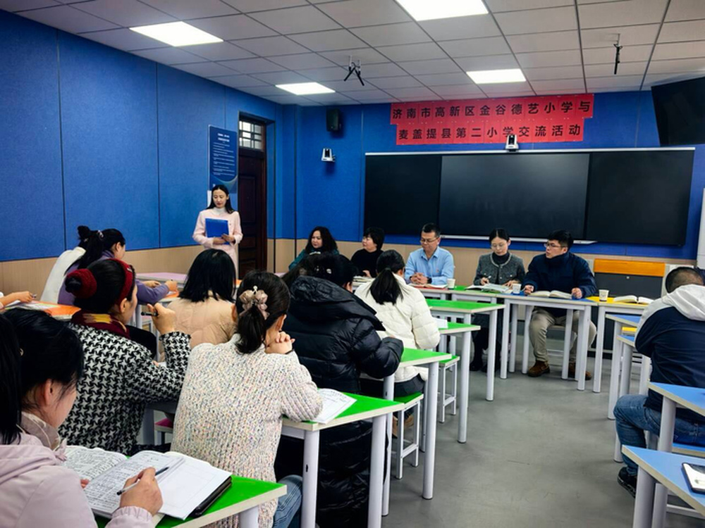 济南高新区金谷德艺小学深耕家校社协作育人沃土，给孩子种下一颗“爱”的种子 - 图1