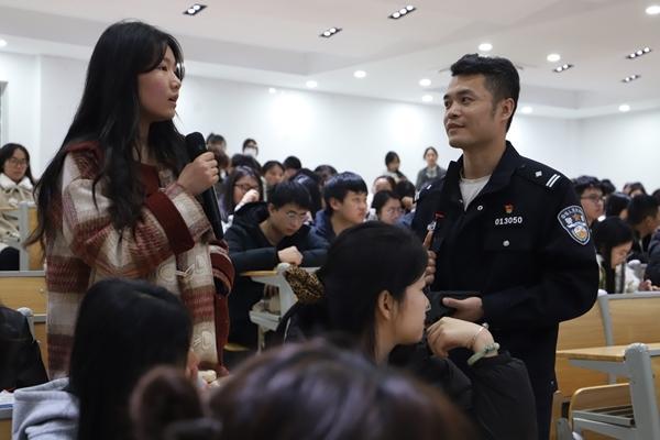 赣鄱“数智”潮涌，他们在奔涌处筑堤 - 图4