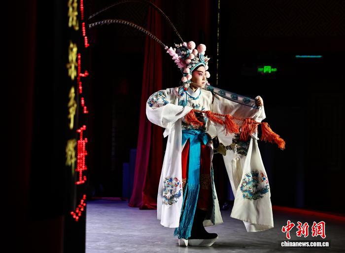 “梨花初绽”2026年辽宁省青少年戏曲晚会在沈阳举行 - 图2
