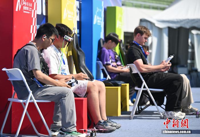2026无人机竞速世界杯在浙江宁波举行 上演“空中F1” - 图2