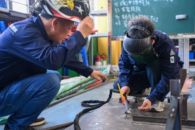 这支民办高校赛车队，何以五夺全国总冠军？ - 图6