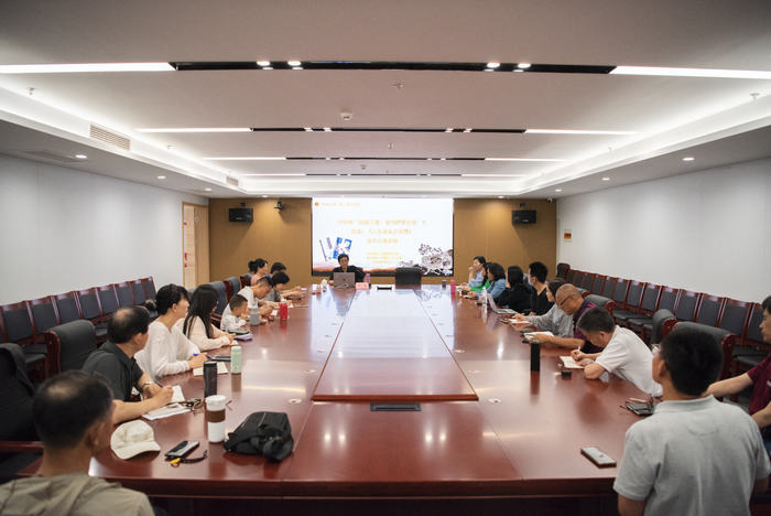 “泉城工读·佳作欣赏计划”读书活动举办，方远畅谈文学人生 - 图2