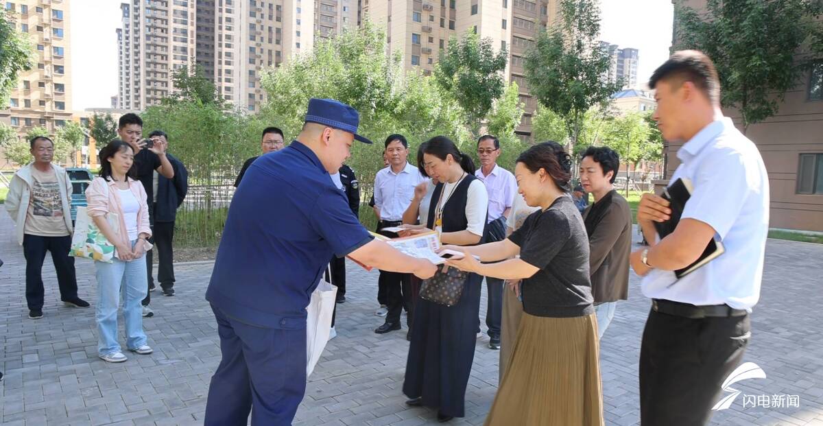 滨州：消防联合机关工委进社区 培训演练助力安全生产月 - 图1
