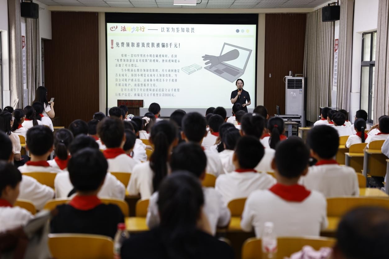 法伴少年行｜普法宣讲走进新密市米村镇校园 - 图2