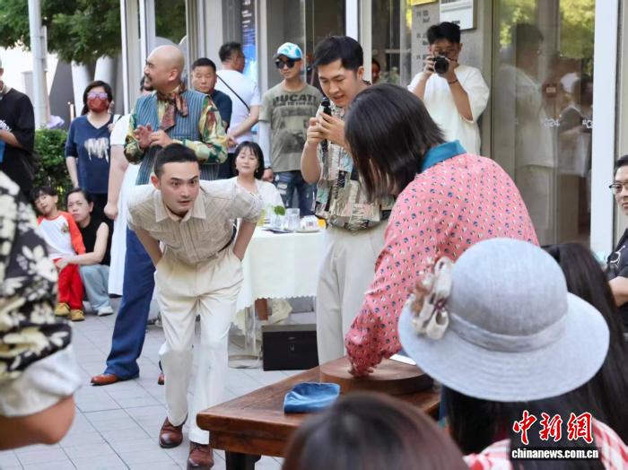 “燕食·雅集”亮相北京三里屯 话剧《燕食记》铺陈一席岭南文化盛宴 - 图1