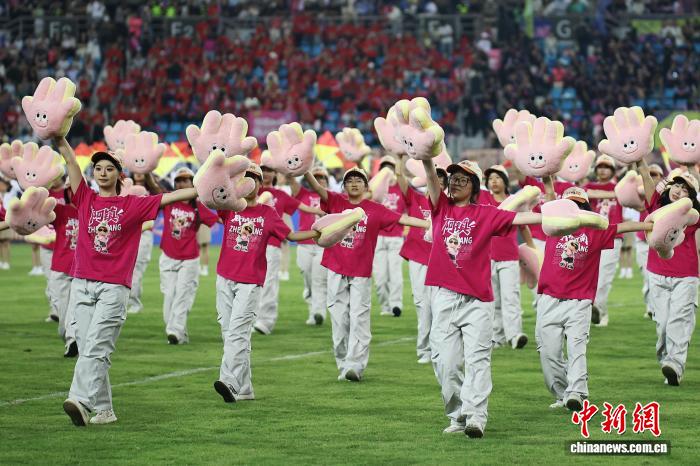 绿茵燃情文旅添彩 “苏超”镇江赛场看点满满 - 图9