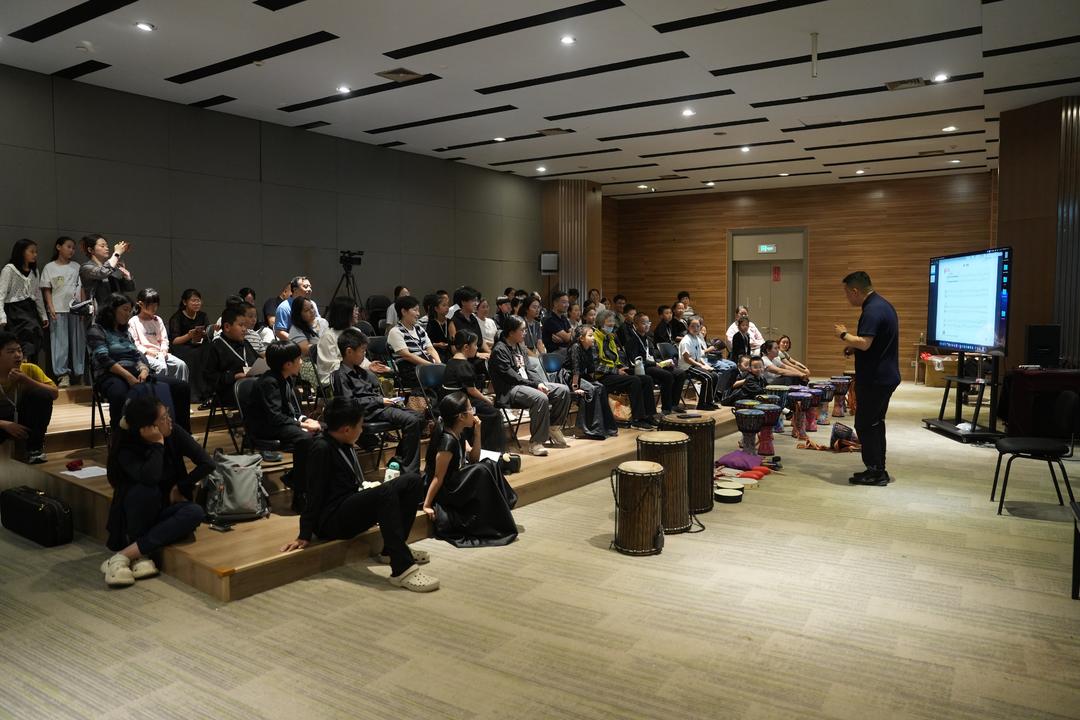 中央音乐学院七大名师领衔，“爱的陪伴”音乐嘉年华绽放泉城 - 图3