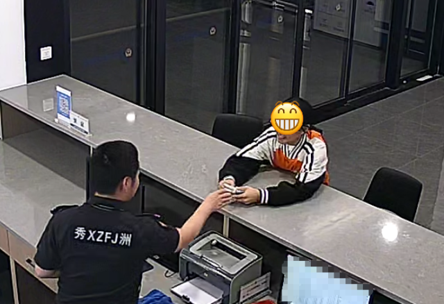 “我记得，你们是5点半下班？”“我们这儿，不下班” - 图6